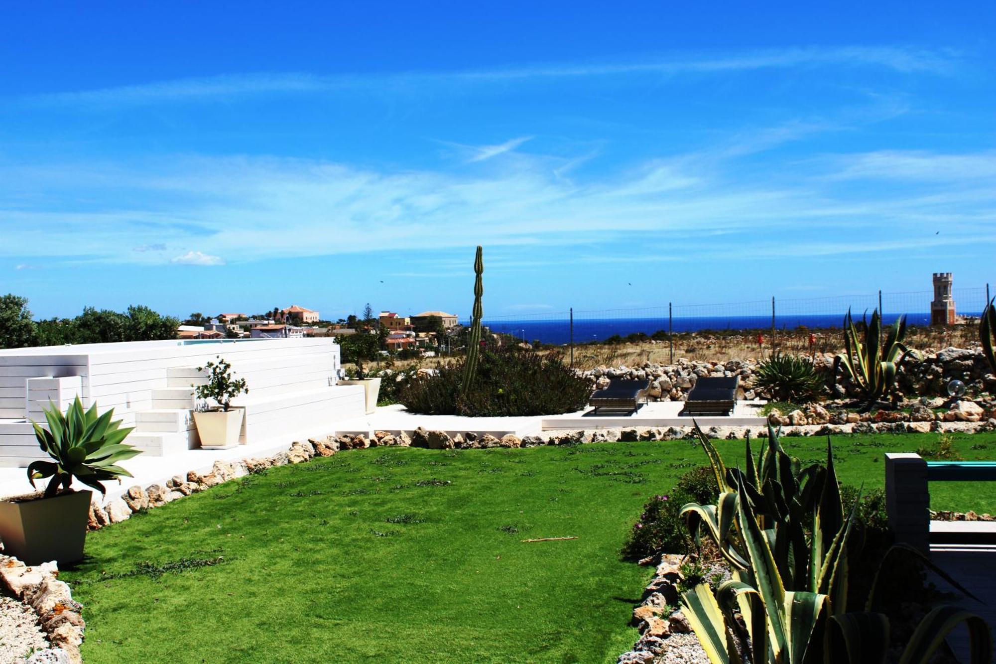 Casa Del Faro Sanvallero Bed and breakfast Portopalo Di Capo Passero
