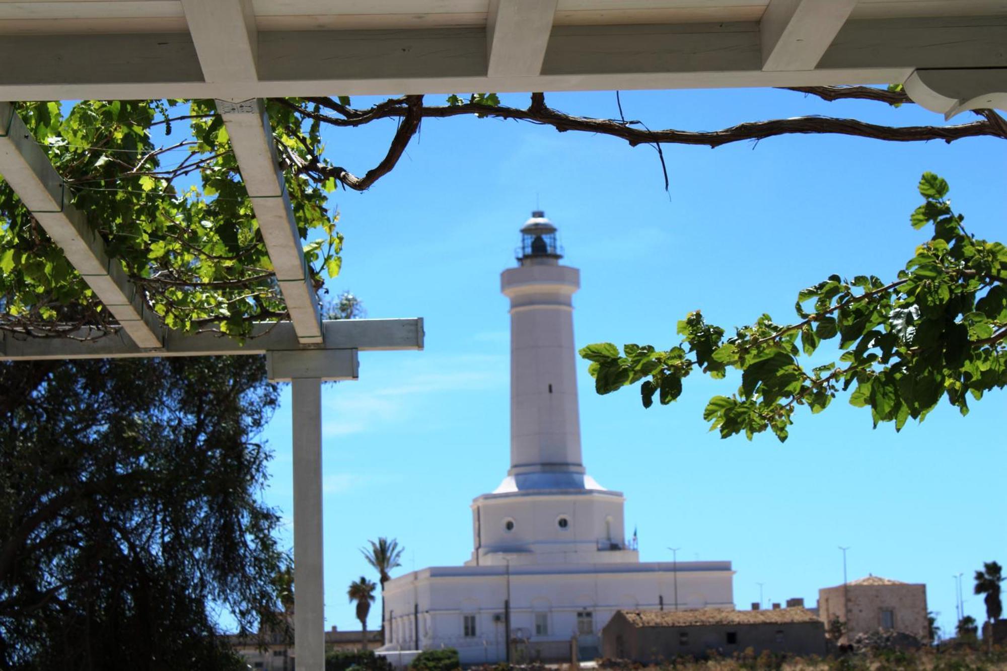 Casa Del Faro Sanvallero Bed & Breakfast *
