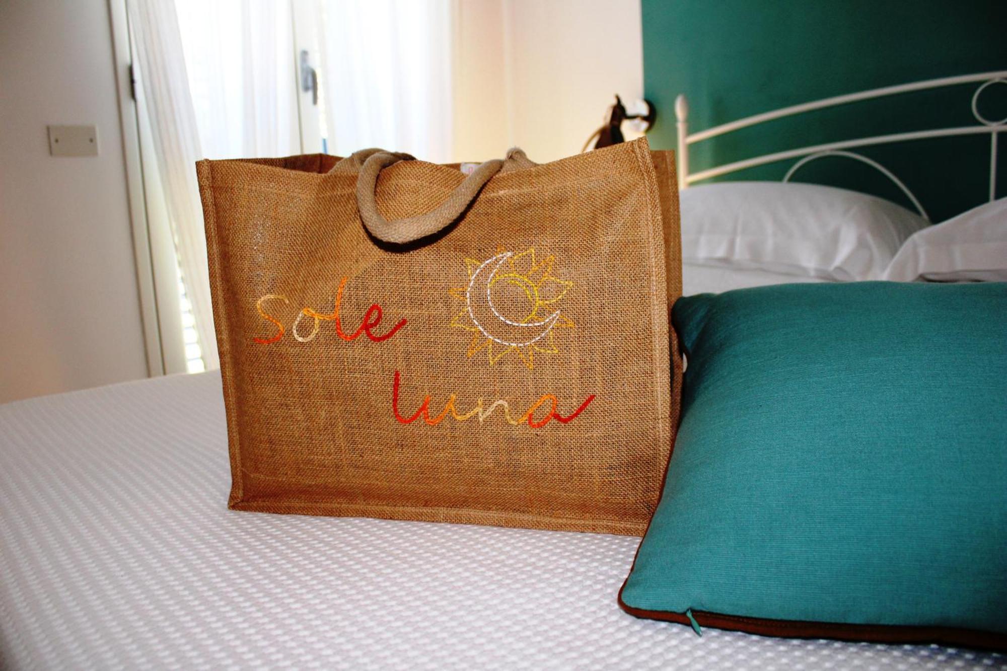 Casa Del Faro Sanvallero Bed & Breakfast